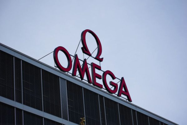Omega says ex-employees responsible for $3 million fake Speedmaster watch